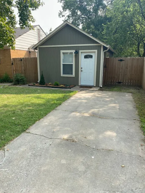 Tiny Home with Private Patio - Image 1