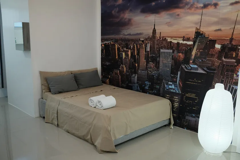 Cabanatuan Studio 204- Netflix + Free 300Mbs WiFi - Image 1