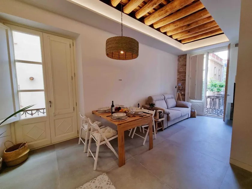Boutique Apartment - Image 1