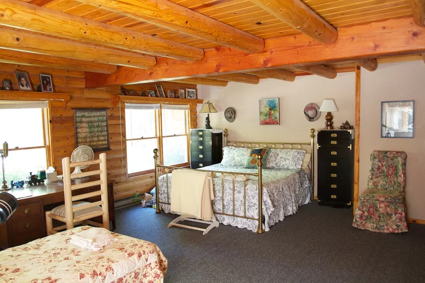 Papa Bear's Lodge, grand log cabin! Pet Friendly! - Image 1