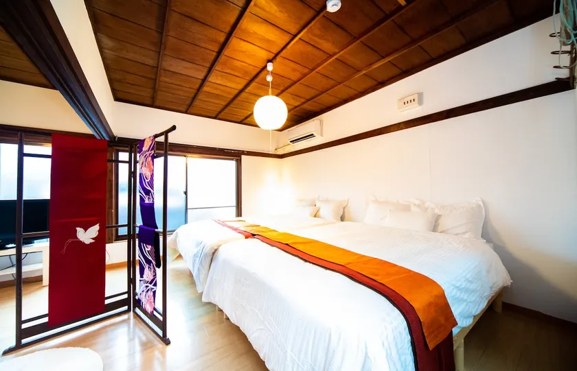 Accommodates 8 people and free BBQ stove rental! Seaside Old House Resort_ Ikaho - Image 1
