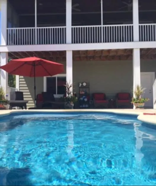 Bokeelia , Florida - Suite/ apartment, w/ Pool. - Image 1