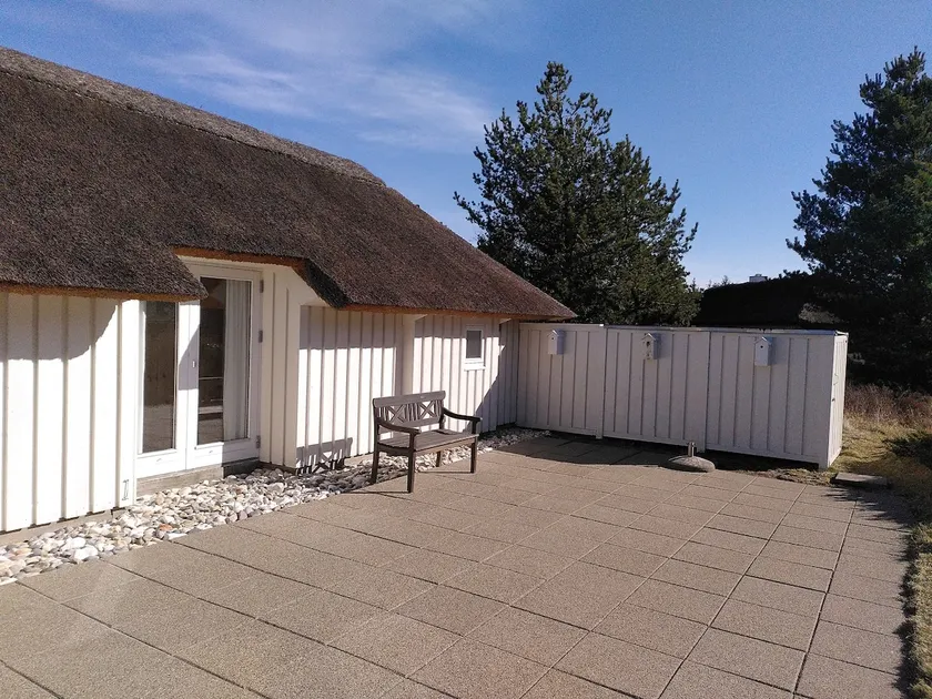 Cozy thatched cottage by Grønne Strand - Image 1