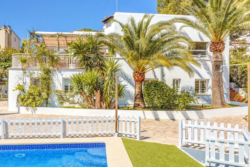 Maison de vacances \"Villa Bellver\" près du centre de Palma avec Wi-Fi, jardin et piscine. - Image 1