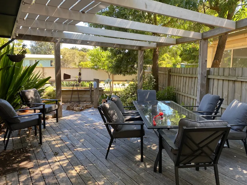 Red Rocks Family Beach House - walk to the beach - Image 1