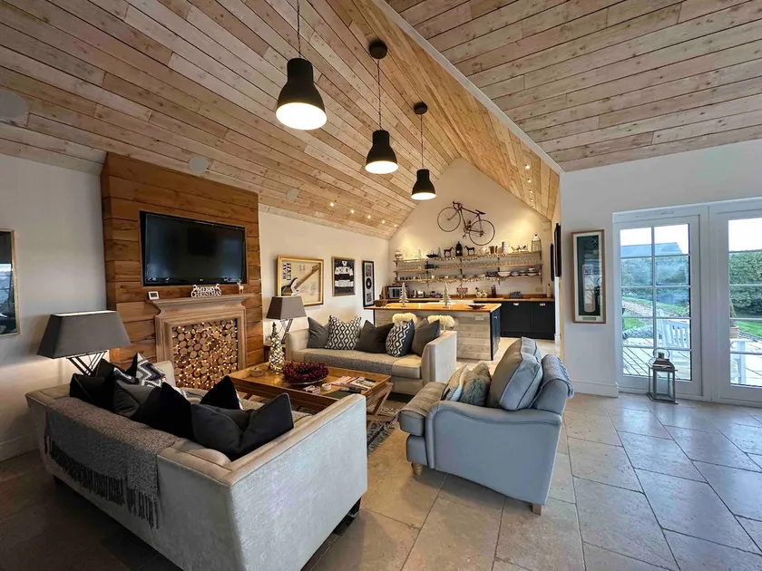 The Summer House - Image 1