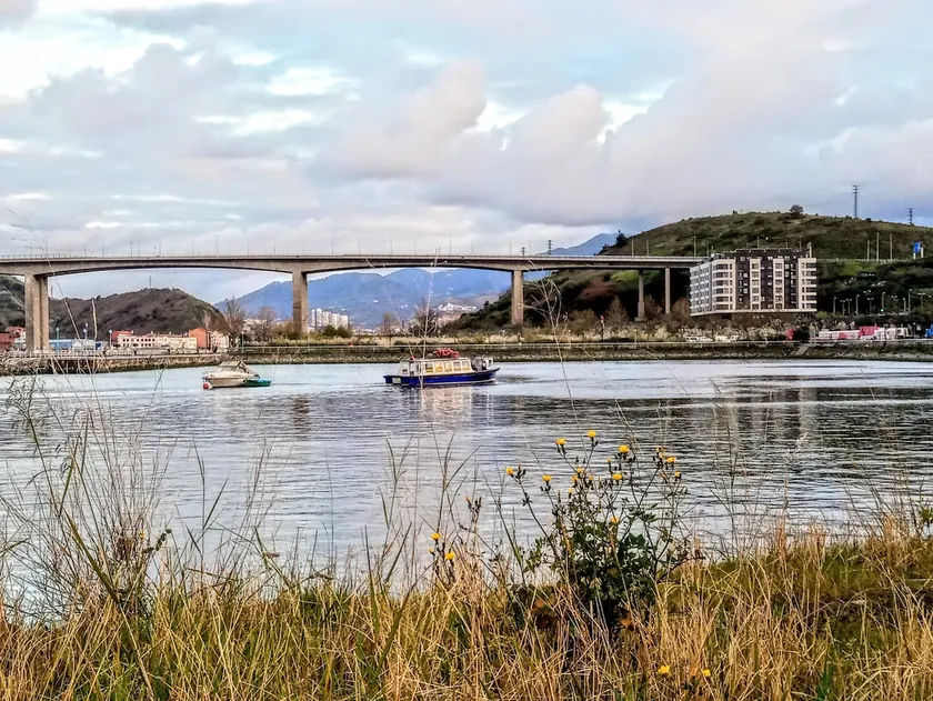 RiverSide - Image 1