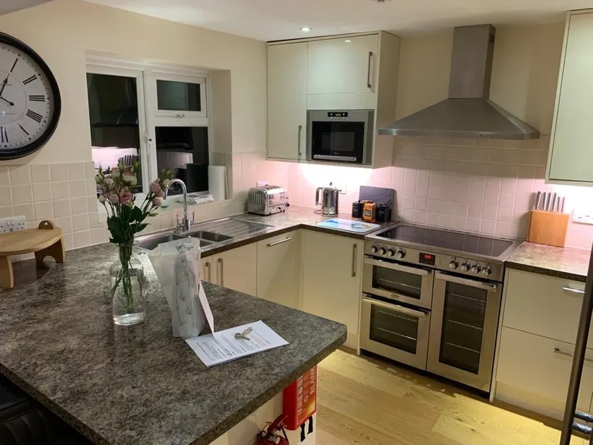 44 Raleigh Close@Padstow - Image 1