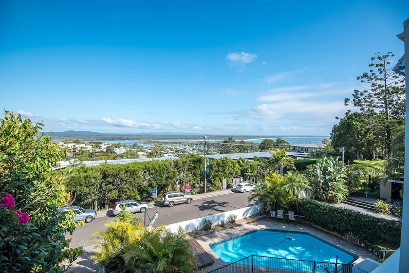 ”The Outlook” Views, Pool & Walk to Main Beach - Image 1