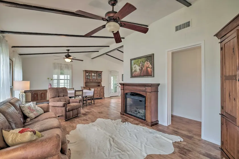 On Scenic 60-Acre Farm: Carmine Cottage w/ Porch - Image 1
