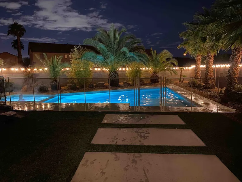 Luxury Retreat: Pool & Hot Tub – 5 Min to Strip! - Image 1