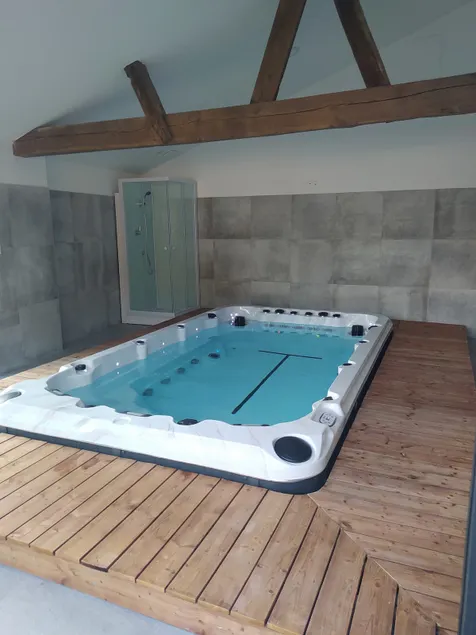 Charming 3 Bedroom Gîte ~ Heated Swimming Spa - Image 1