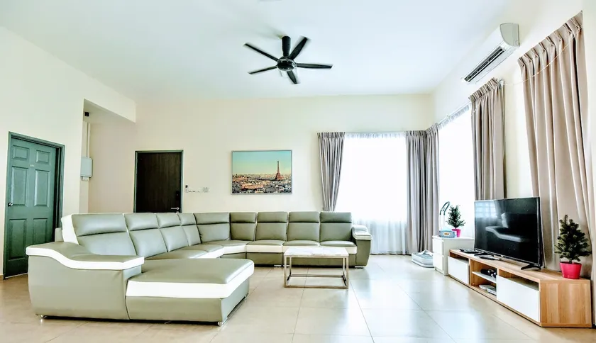 KLIA Transit @ Kim House - Image 1