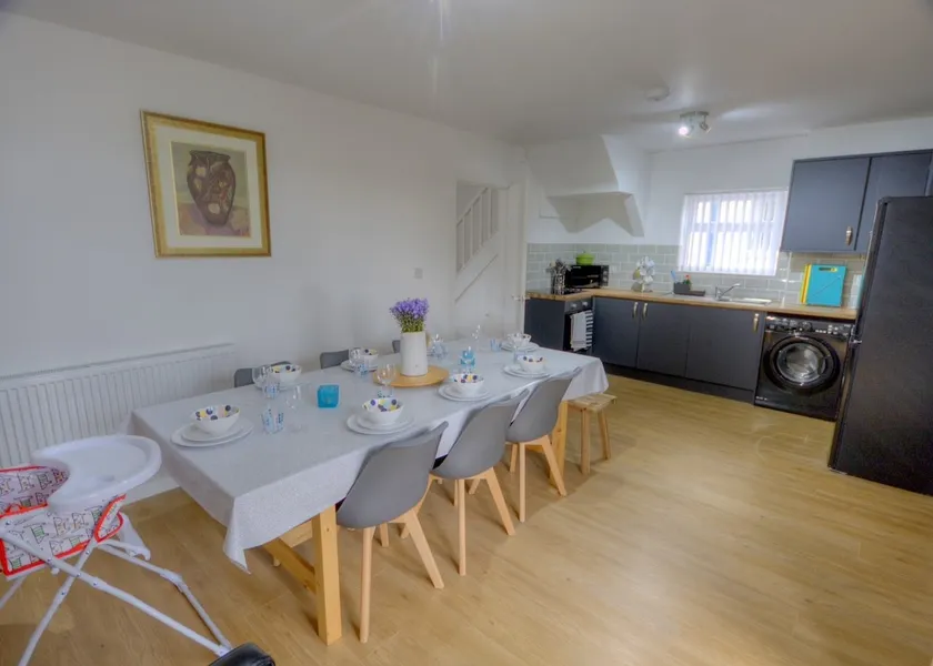 Wheelchair accessible 4 Bedroom entire house - Image 1