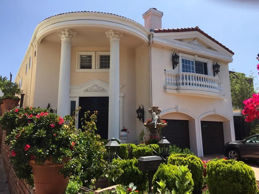 Santa Monica Luxury Roman Villa (gesamte zweite Etage) - Image 1