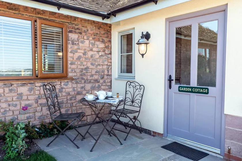 The Dinney B&B - Image 1