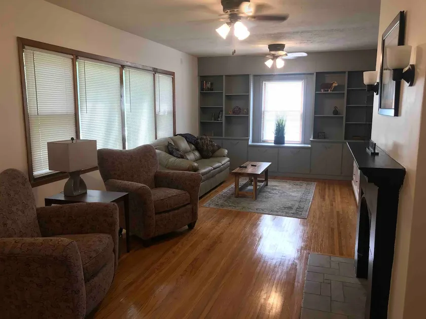 Comfortable 1 bedroom first floor duplex - Image 1