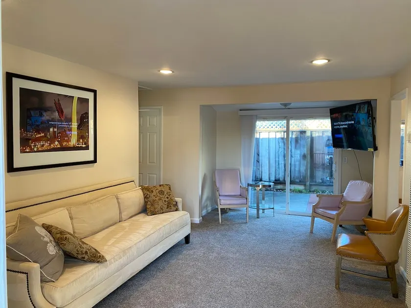 Chic 2 Bedroom 1 Bath Entire Apartment in San Jose - Image 1