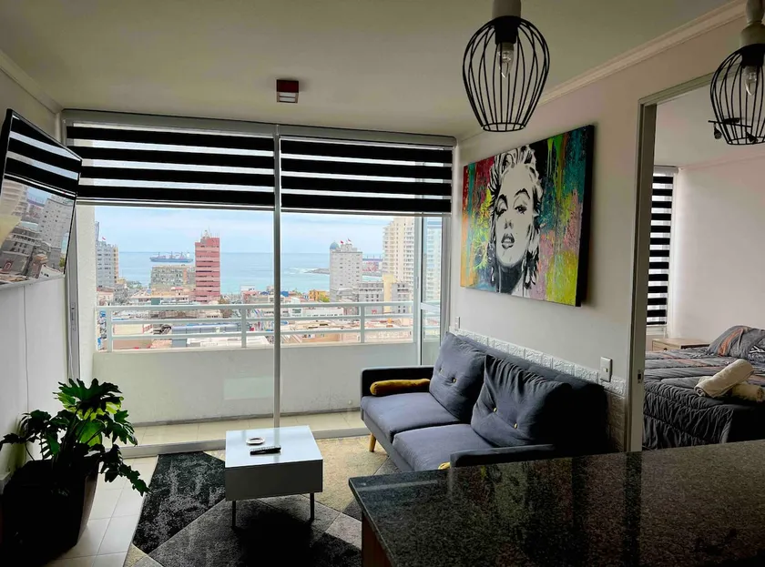 Full Apartment Downtown Iquique, 1D/1B + Parking - Image 1