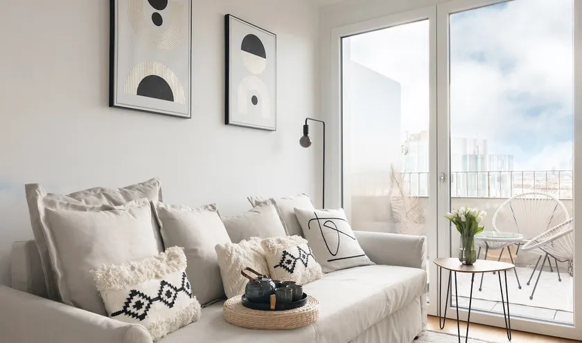 𝓢𝓮𝓻𝓮𝓷𝓭𝓲𝓹𝓲𝓽𝔂 bright clean cozy+balconyAC - Image 1