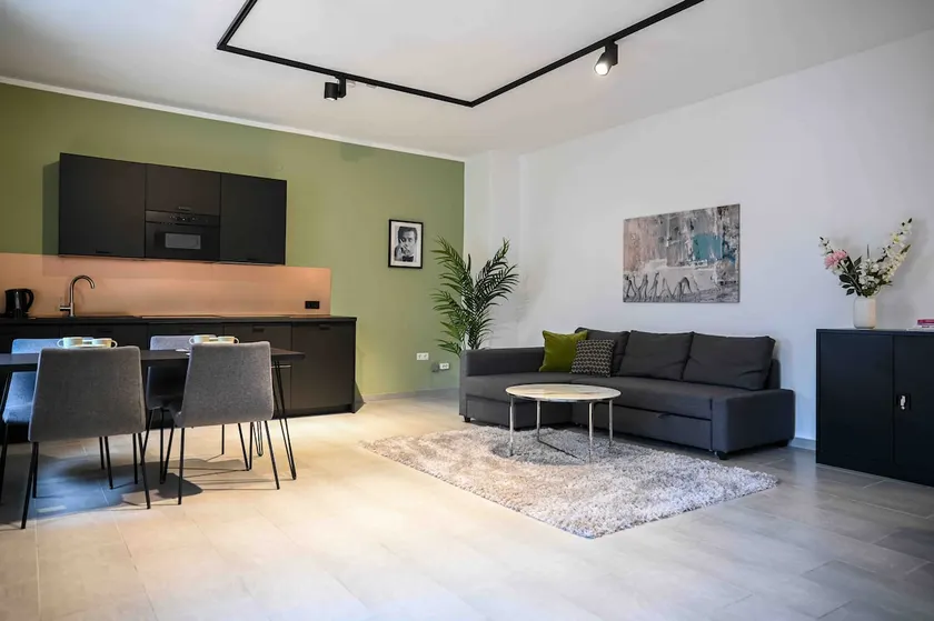 Modern apartment in a quiet environment near the fair - Image 1