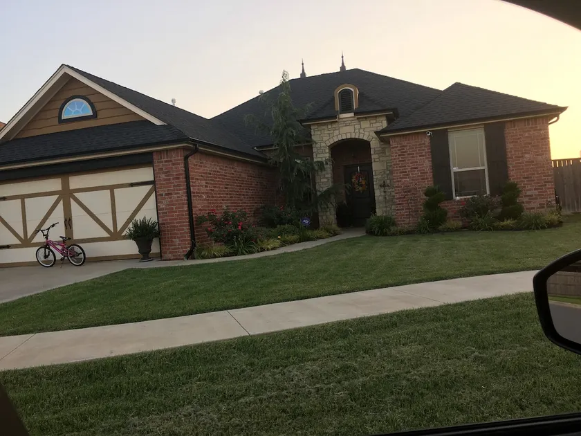 Home away from Home (1/2 mi. off I-40) - Image 1