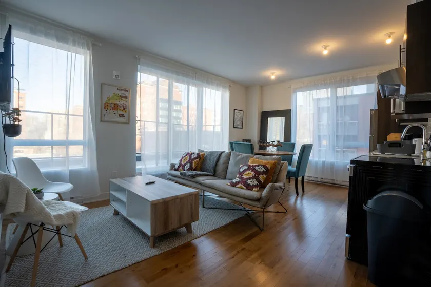 Penthouse 2BR Suite & Terrace | Walk to Old Port - Image 1