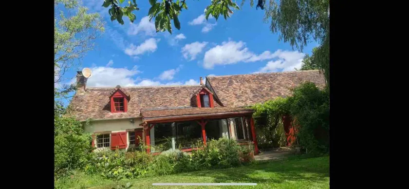 The countryside/heated pool near Le Mans-2h Paris - Image 1