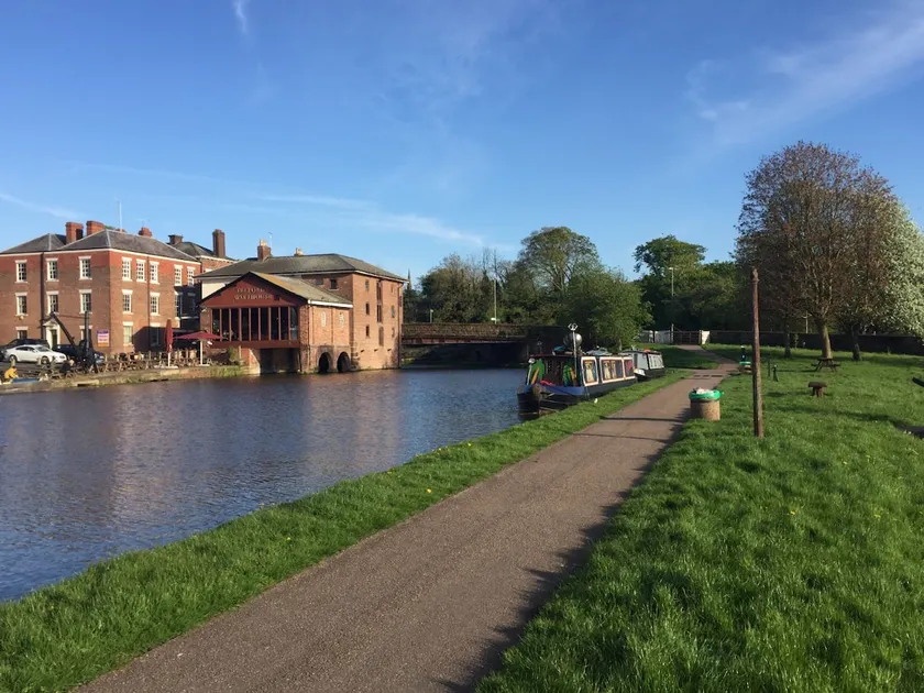 Chester flat in a superb location - Image 1