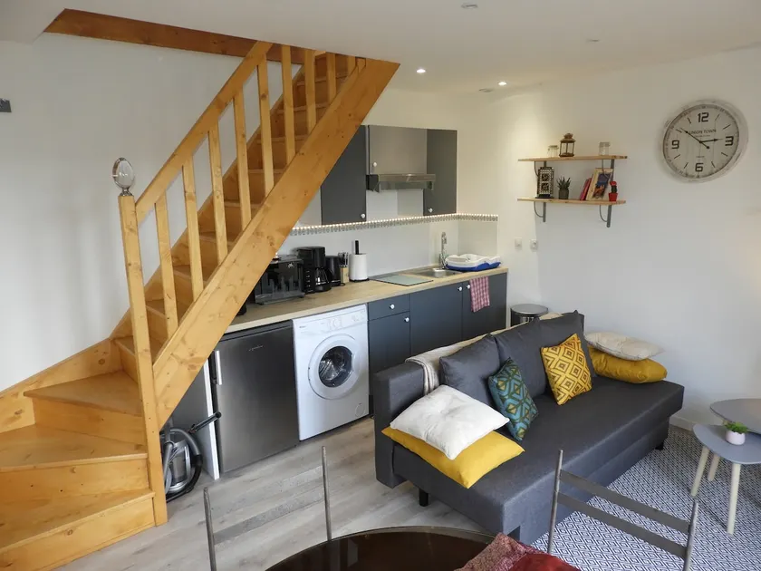 Renovated duplex, beautiful view with 8 m² private terrace - Image 1