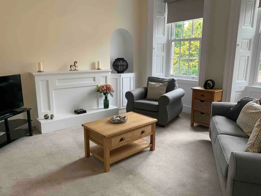 Cosy Apartment 1 -  Lanark Town Centre  - Image 1