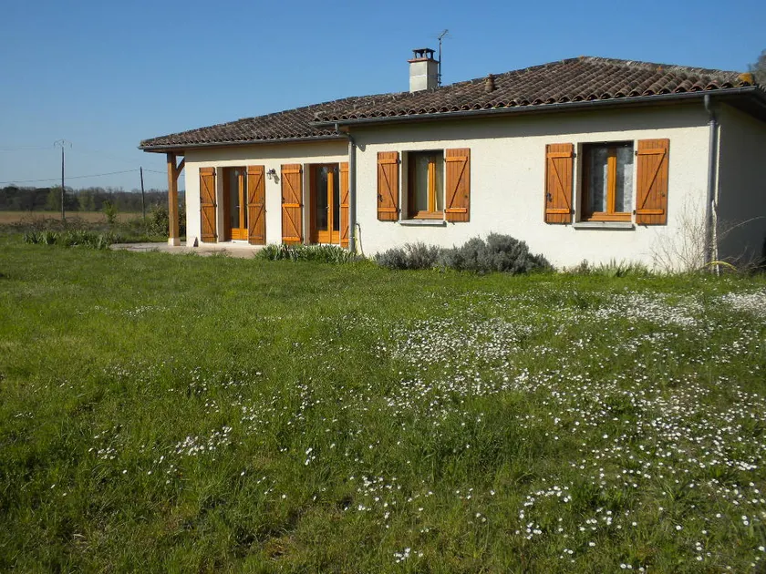 Villa in the countryside - Image 1