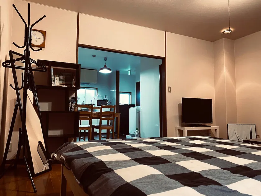Double Bed 1DK · Ground Floor · 8 min to Station - Image 1