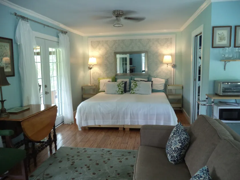 Swan Cove Cottage License number ST- 2019-0148 - Image 1
