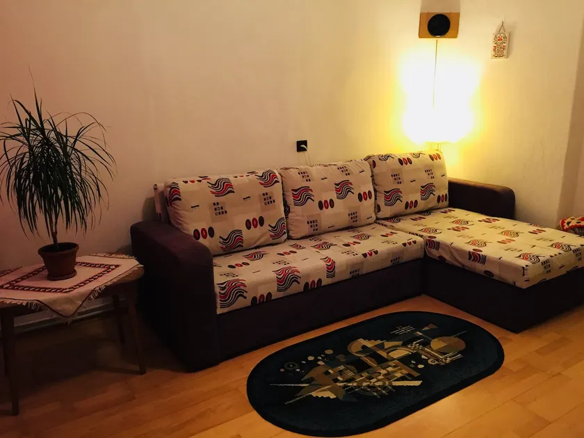 Prince's studio apartment @ city center - Image 1