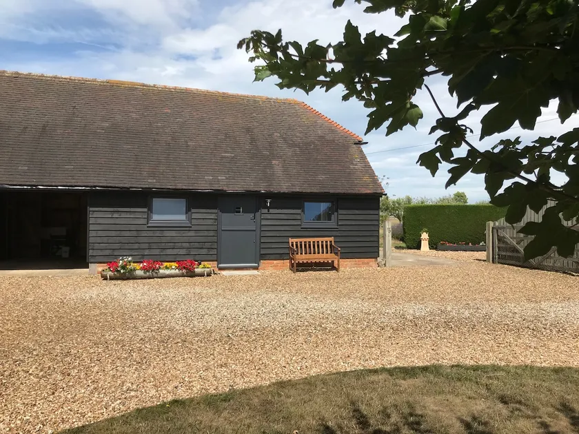 Twitchers Cottage Oare - Nature on your doorstep - Image 1