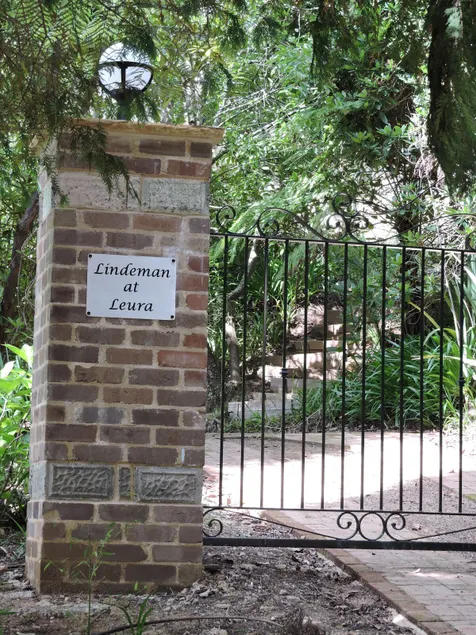 Lindeman at Leura Romantic Getaway - Image 1