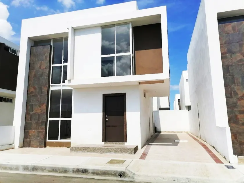 BEAUTIFUL HOUSE IN A PRIVATE DEVELOPMENT WITH A POOL AND BBQ - Image 1