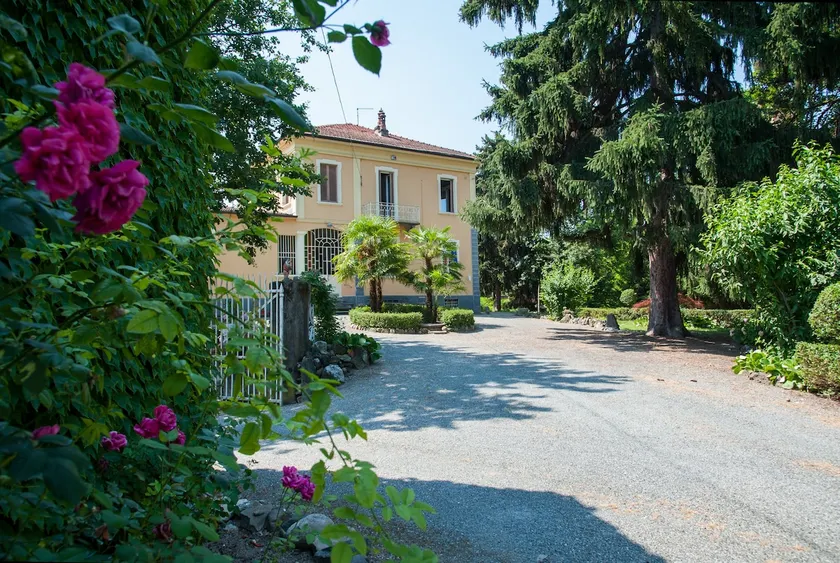 Casa Saracco: una residencia art nouveau rodeada de vegetación - Image 1