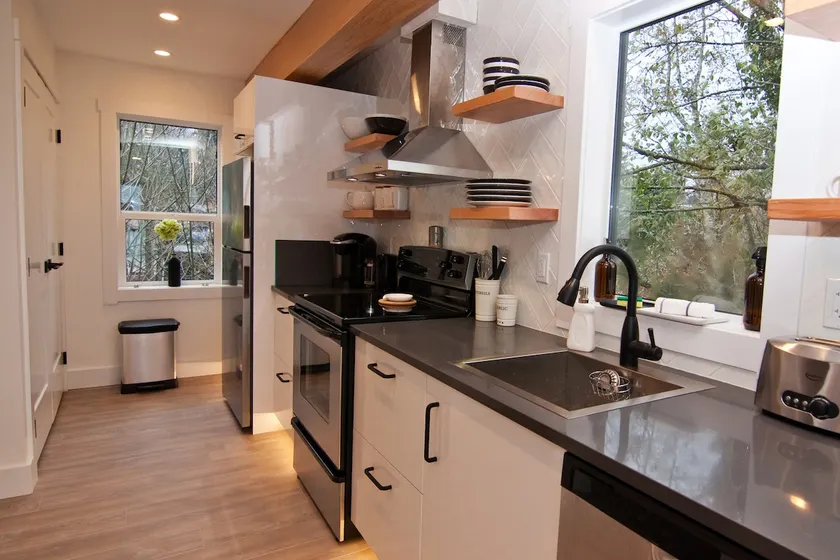 Elements Lux Lofthouse with the best ocean views! - Image 1