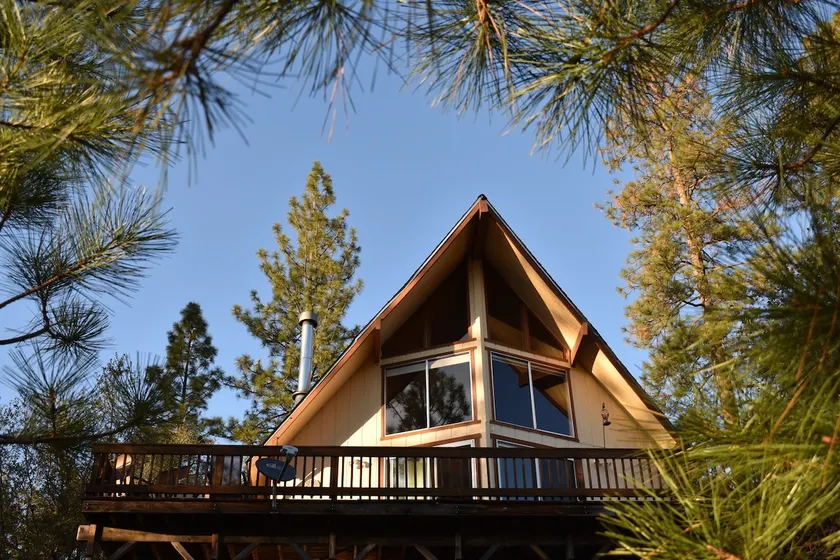 Majestic Pine Cabin - Image 1