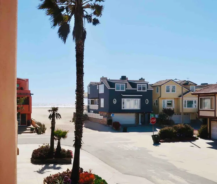 Cool Cali Vibe - Barefoot Stepping Distance 2 Sand - Image 1