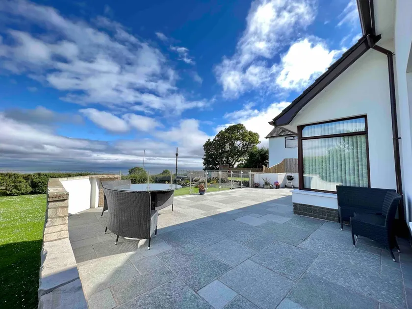 McCareys Loanen Holiday Home - Image 1