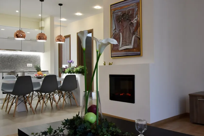 Alke Homme, elegant apartment,Acropolis area,100m2 - Image 1