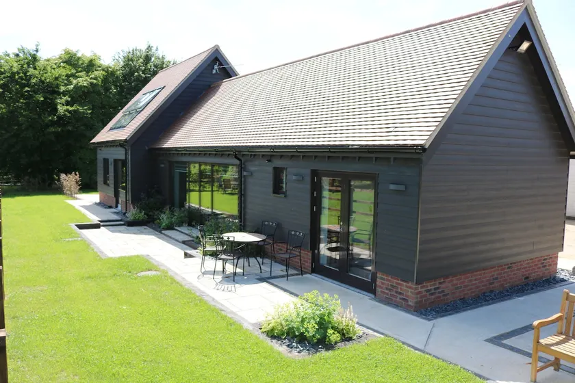 The Bull Pen - Barn conversion 3 Ensuite bedrooms - Image 1