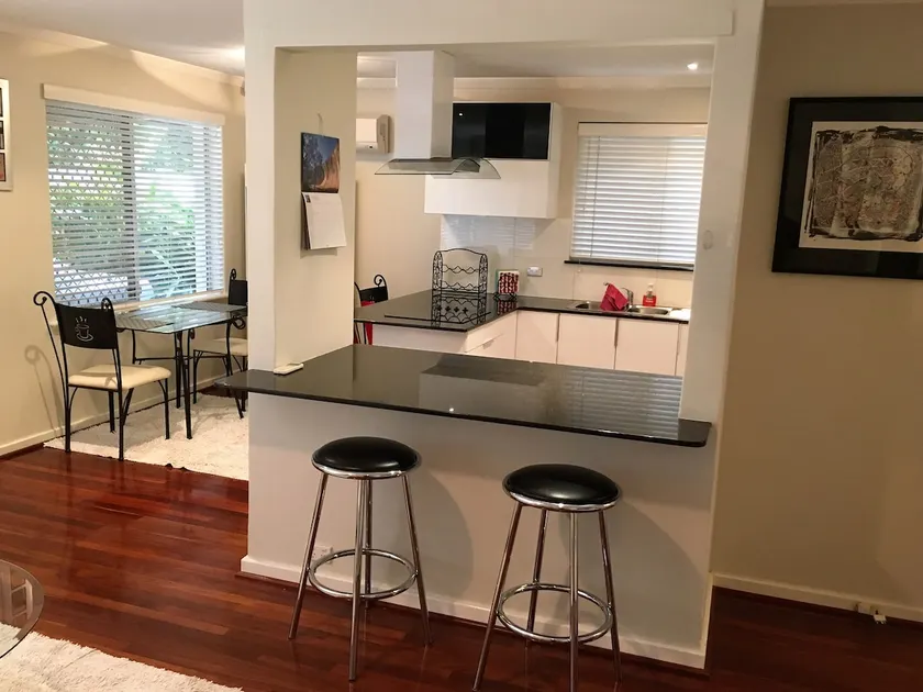 Modern full home - on Swan Valley wine region edge - Image 1
