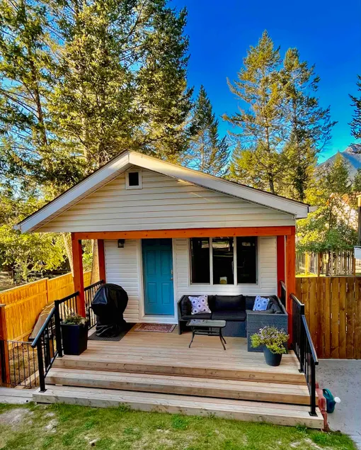 Cozy Radium Cabin | Walk to Downtown & Trails - Image 1