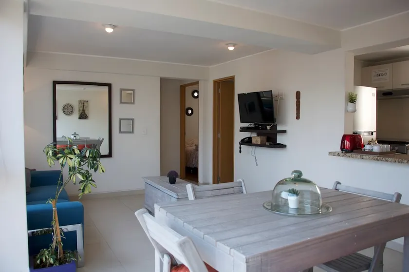 Nice apartment, great location (wtc, children's hospital) - Image 1