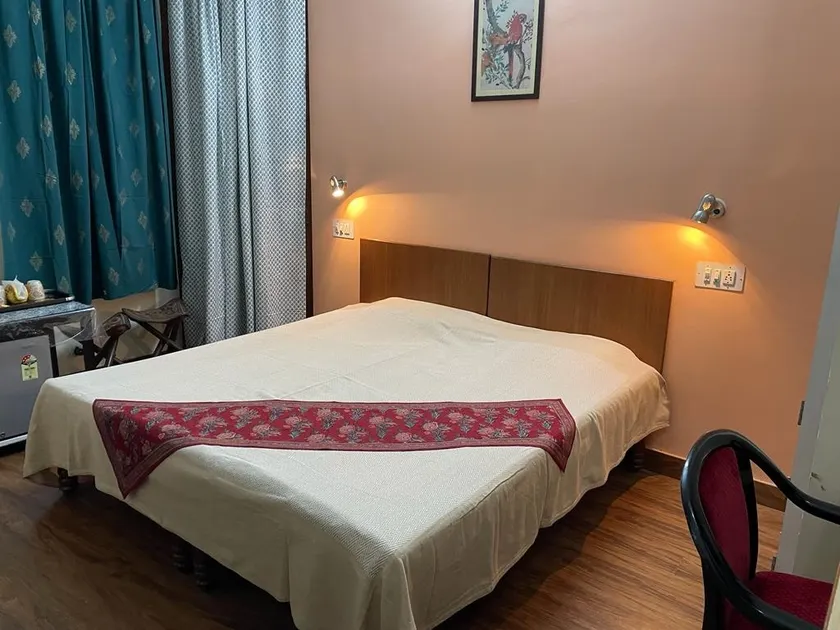 Positive Home (Room, balcony & separate entrance) - Image 1