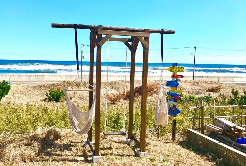 Oceanfront Blank Hammock Pet BBQ - Image 1